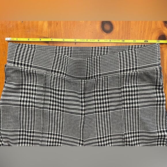 Truth Black and Gray Plaid Pull On Stretchy Sexy Work Pants - Picture 5 of 12